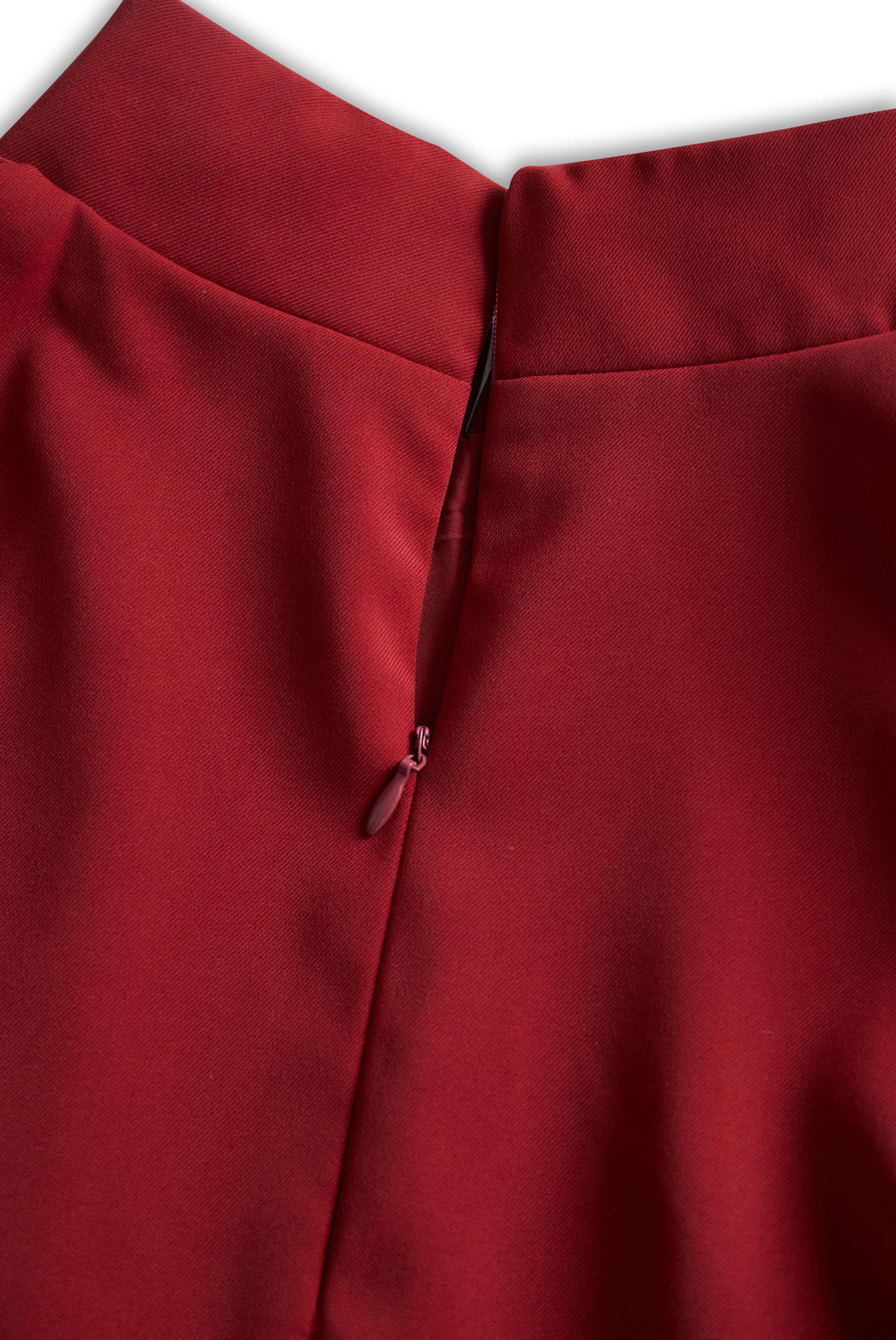 Sukienka z Mock Neck i V-katem