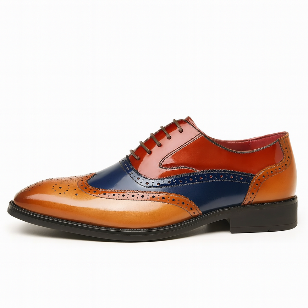 Buty brogue z szpiczastym noskiem i sznurowaniem