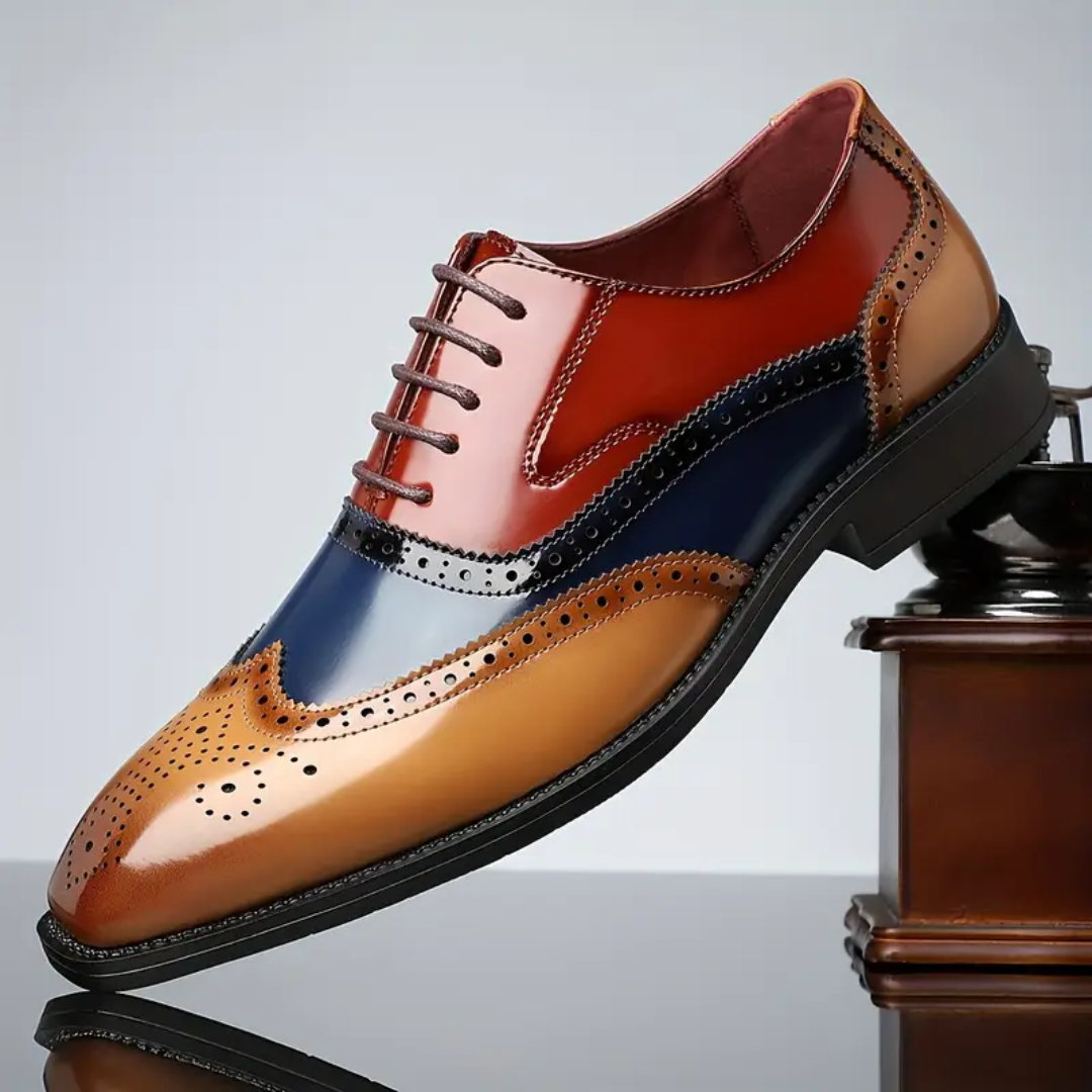 Buty brogue z szpiczastym noskiem i sznurowaniem