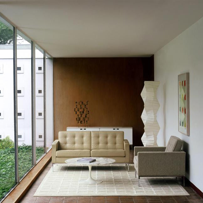 Lampa podłogowa na trójnogu z abażurem z papieru ryżowego