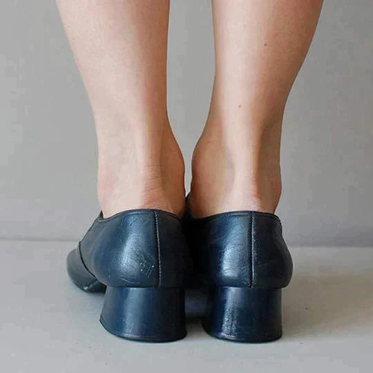 Buty damskie z klamrą