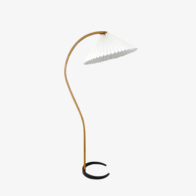 Lampa podłogowa w kształcie łuku z plisowanym stożkowym kloszem