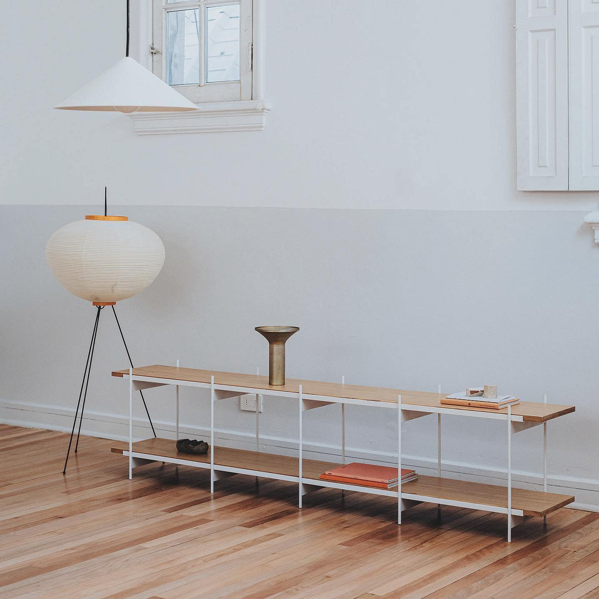 Lampa podłogowa na trójnogu z abażurem z papieru ryżowego