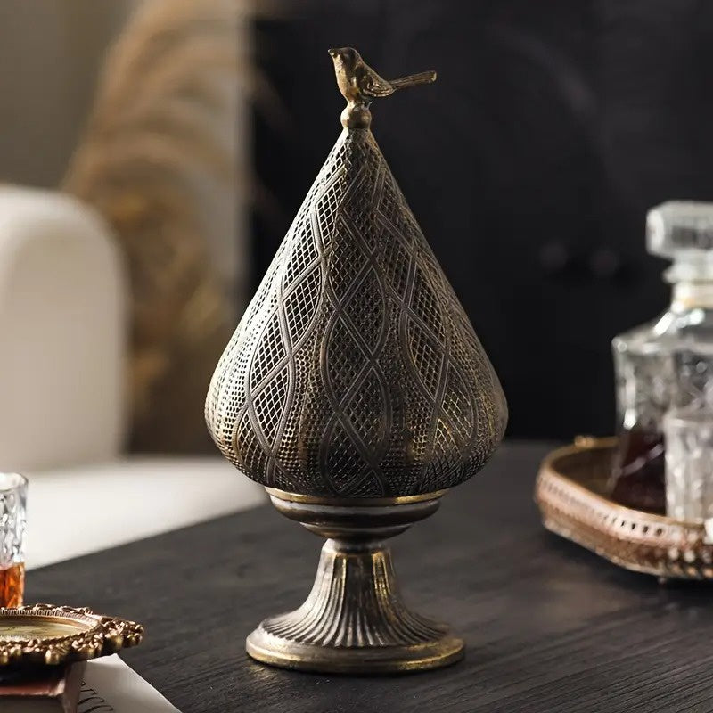 Uchwyt na Świecę w Kształcie Stożka