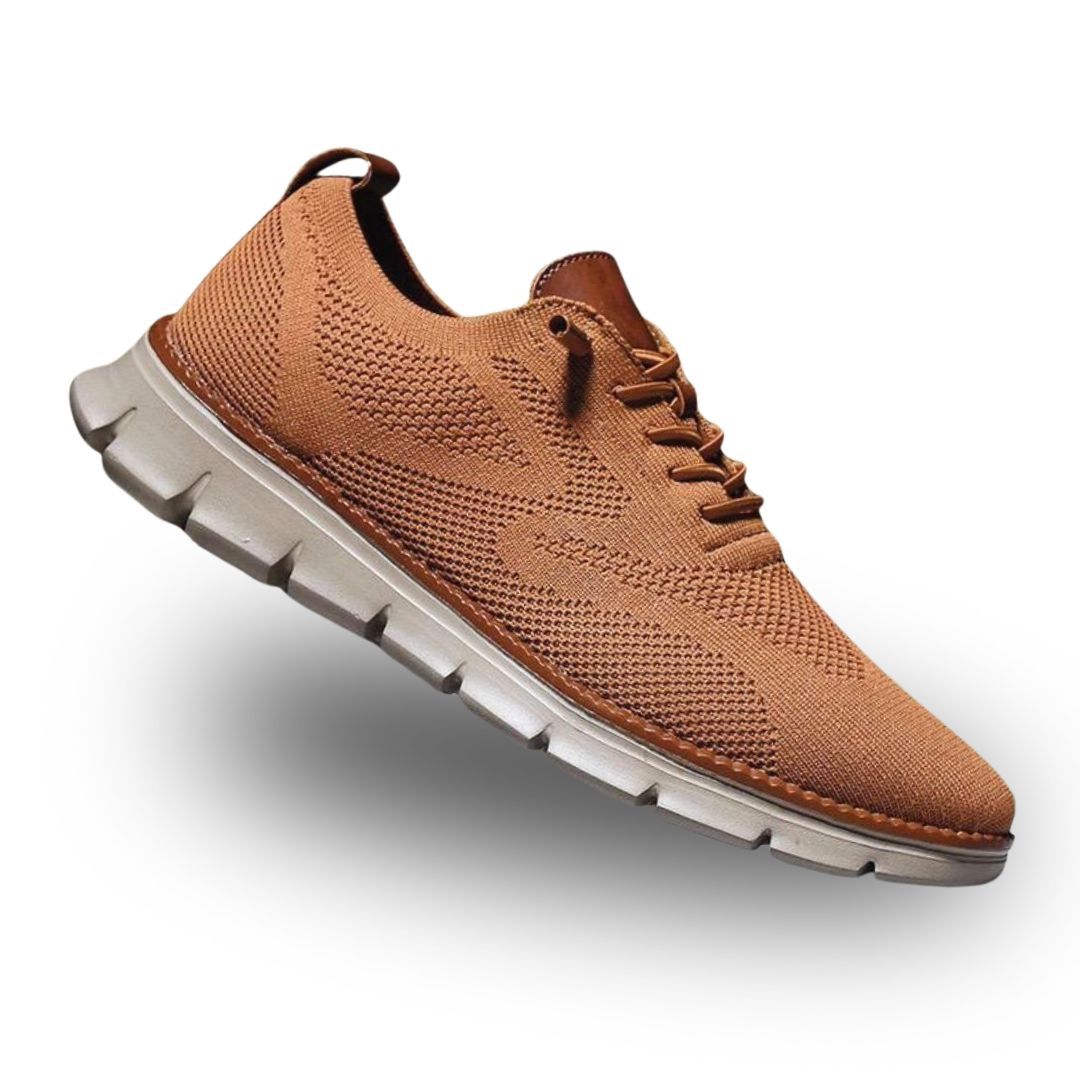Teksturowane niskie sneakersy z panelami i sznurowaniem