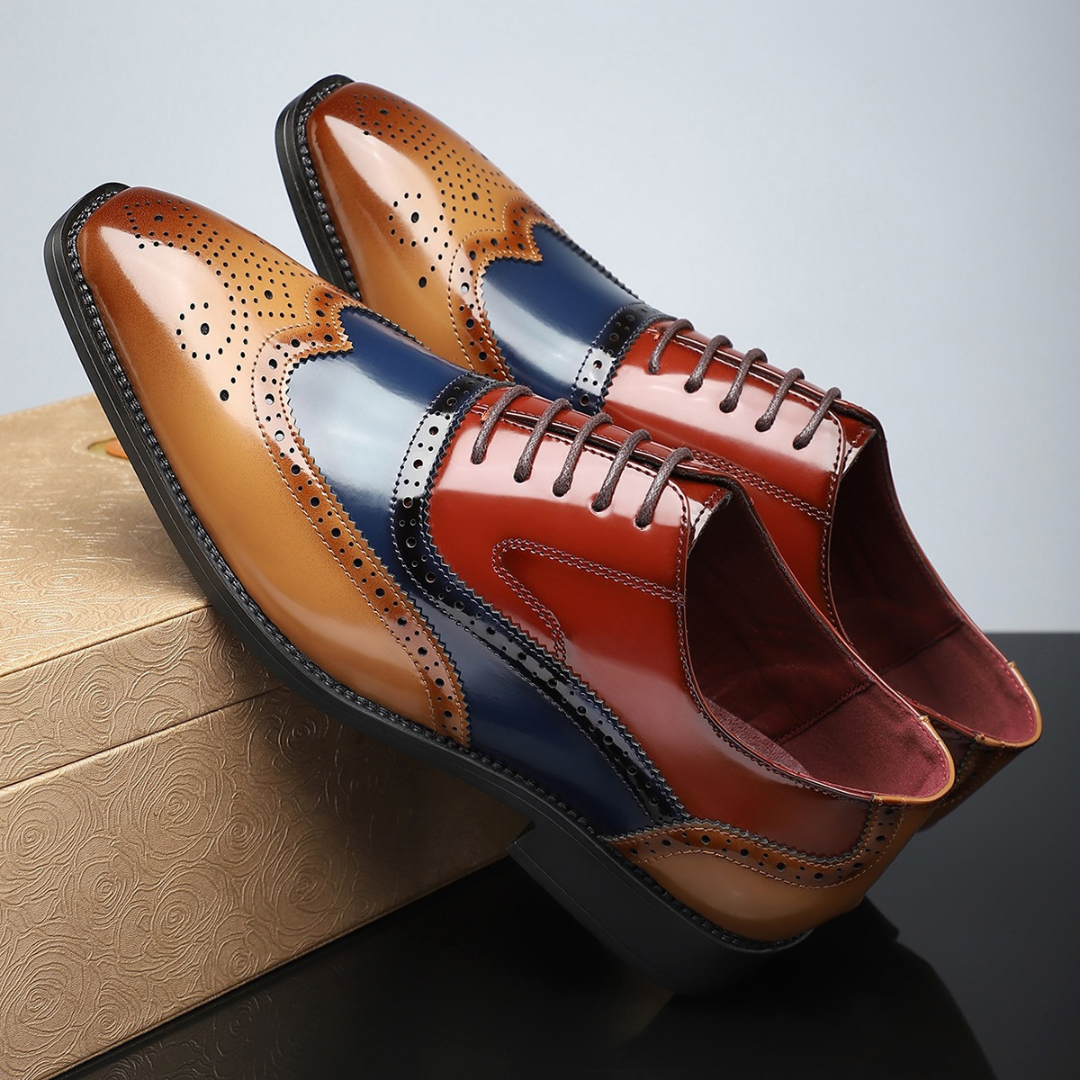 Buty brogue z szpiczastym noskiem i sznurowaniem
