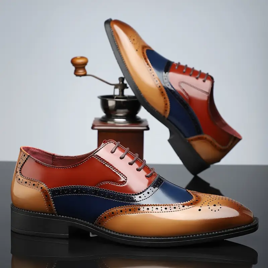 Buty brogue z szpiczastym noskiem i sznurowaniem