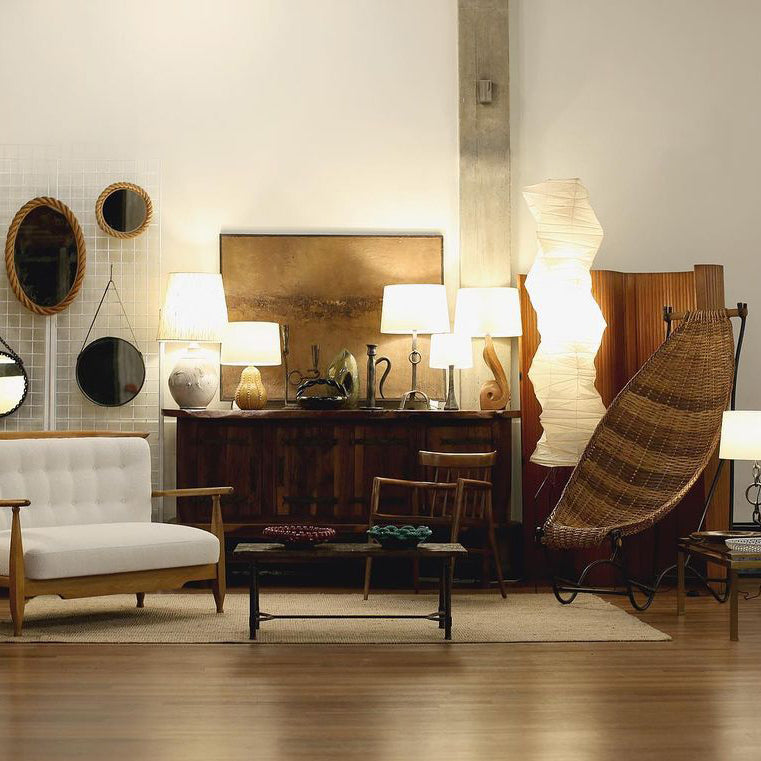 Lampa podłogowa na trójnogu z abażurem z papieru ryżowego