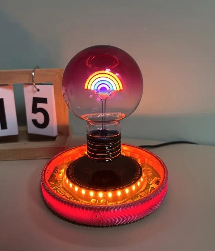 Dekoracyjna Lampa z Okrągłą Podstawą