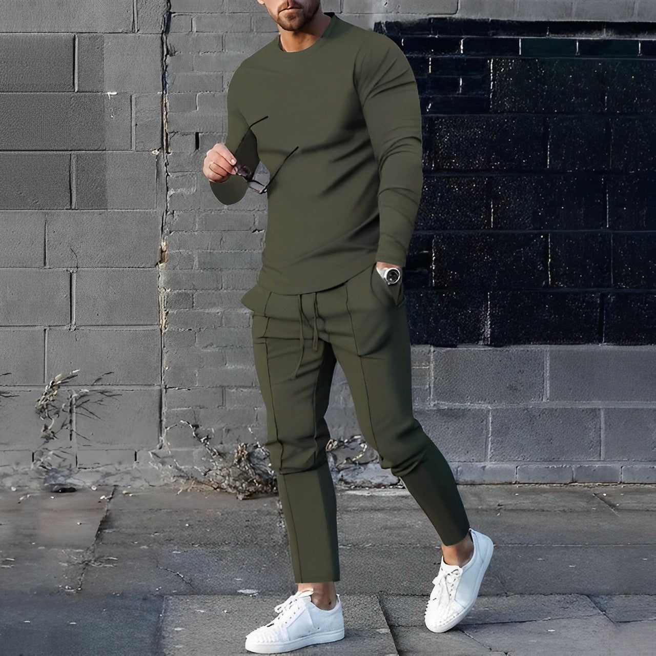 Zestaw dresowy w stylu slim fit