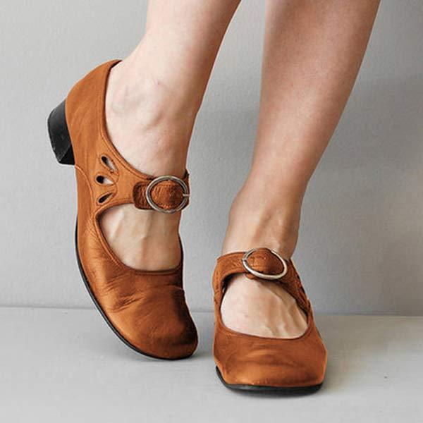 Buty damskie z klamrą