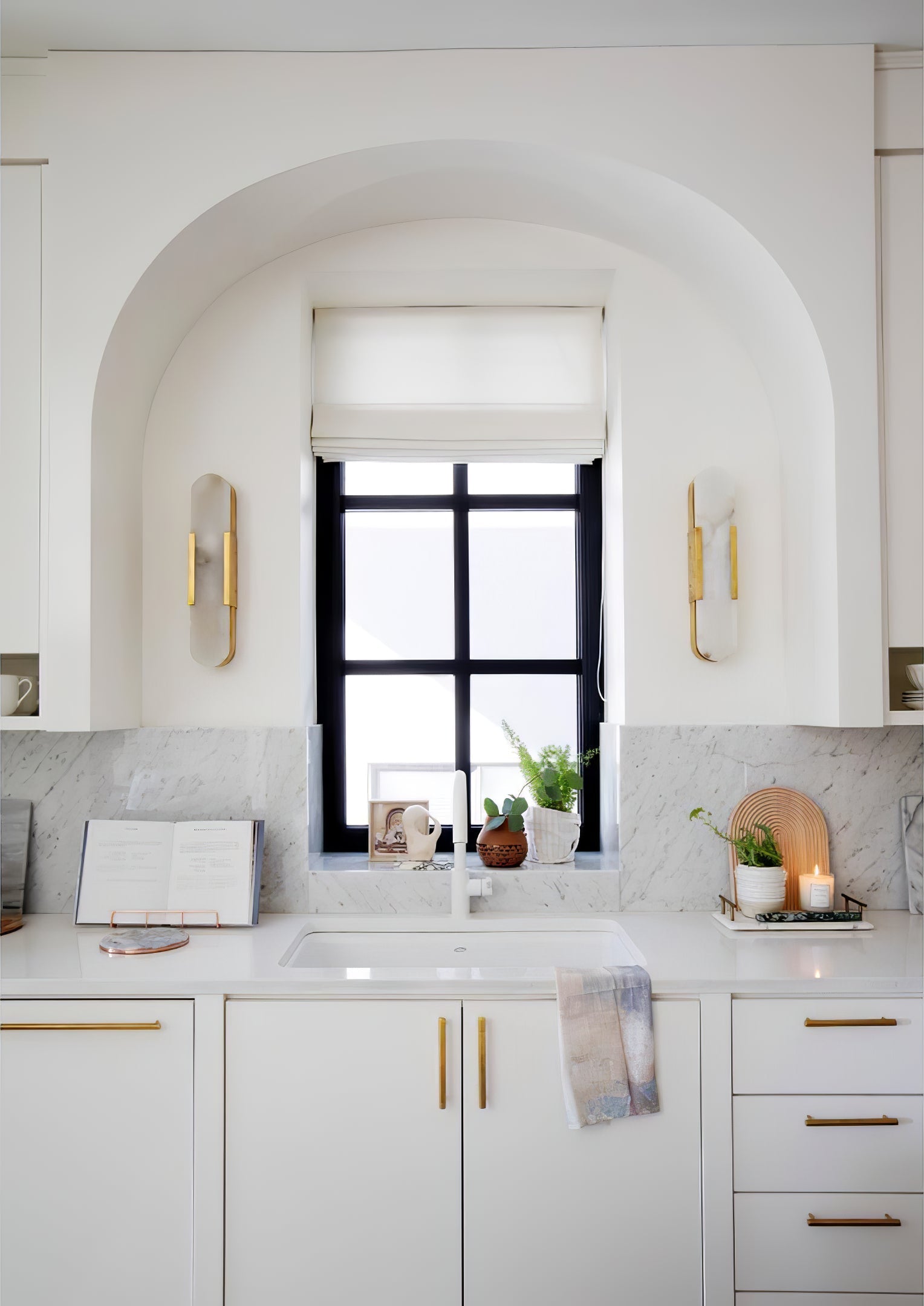 Lampa Ścienna z Wzorem Alabastrowym