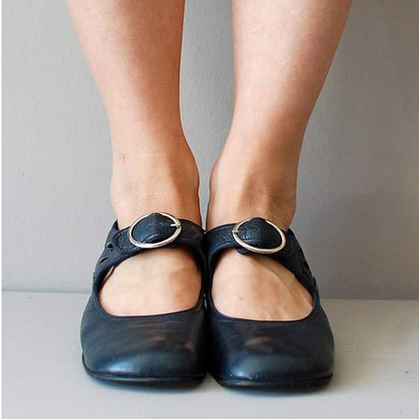 Buty damskie z klamrą