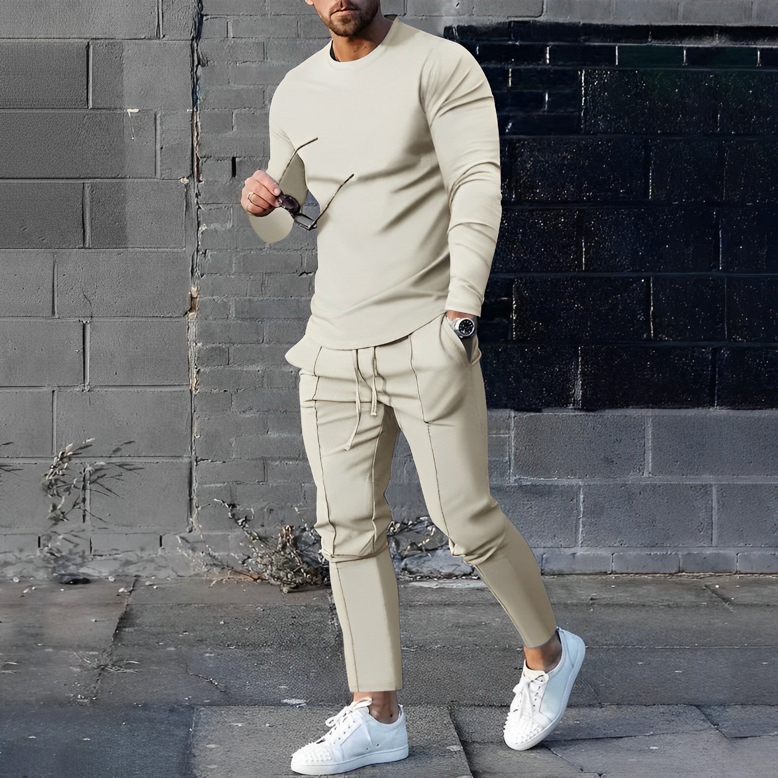 Zestaw dresowy w stylu slim fit