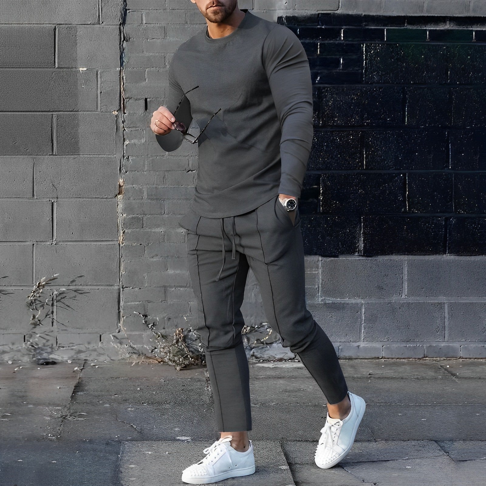 Zestaw dresowy w stylu slim fit