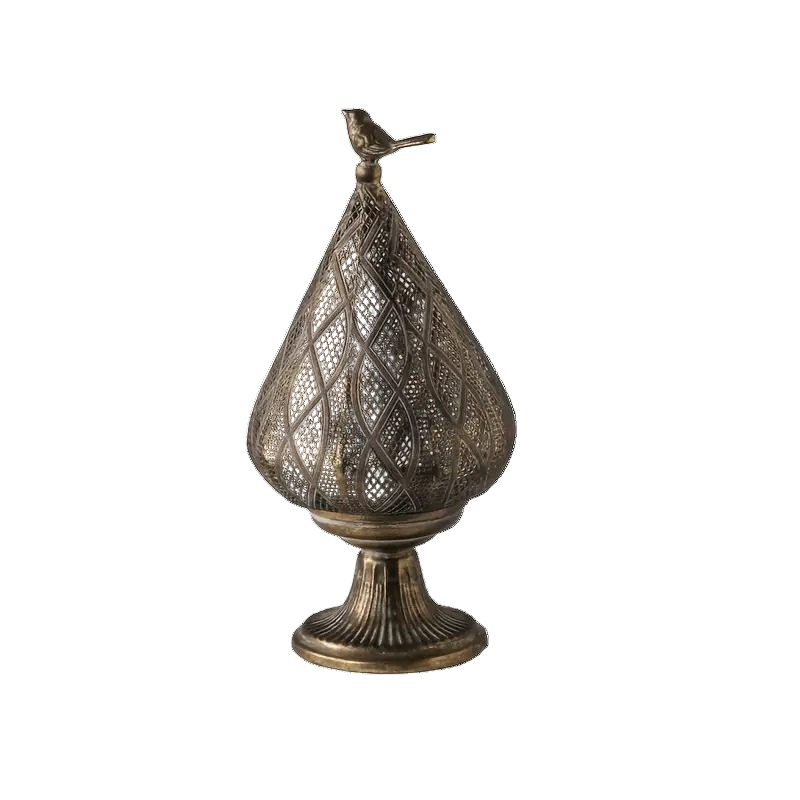 Uchwyt na Świecę w Kształcie Stożka