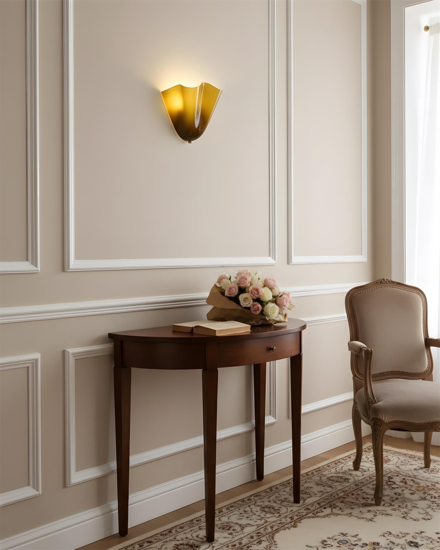 Lampa Ścienna z Kloszem Szklanym