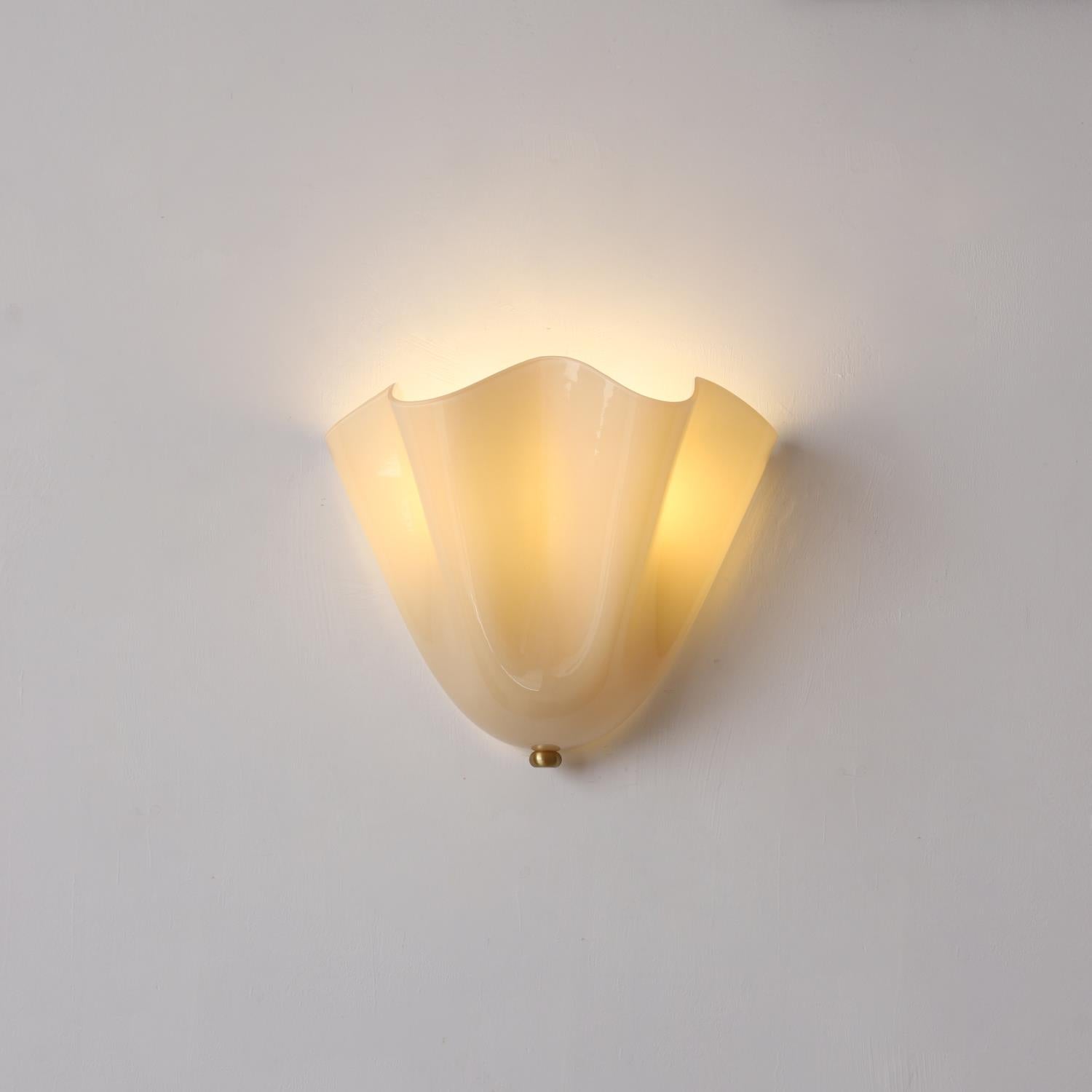 Lampa Ścienna z Kloszem Szklanym