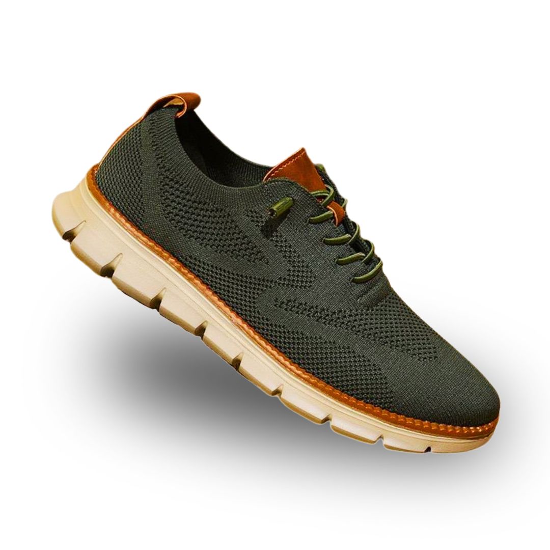Teksturowane niskie sneakersy z panelami i sznurowaniem