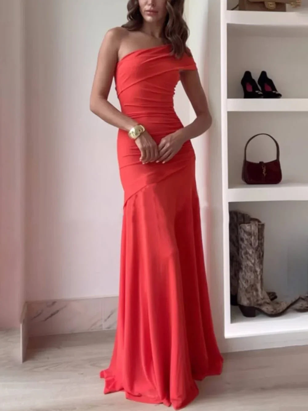 Asymetryczna Sukienka Maxi na Jedno Ramię z Drapowaniem