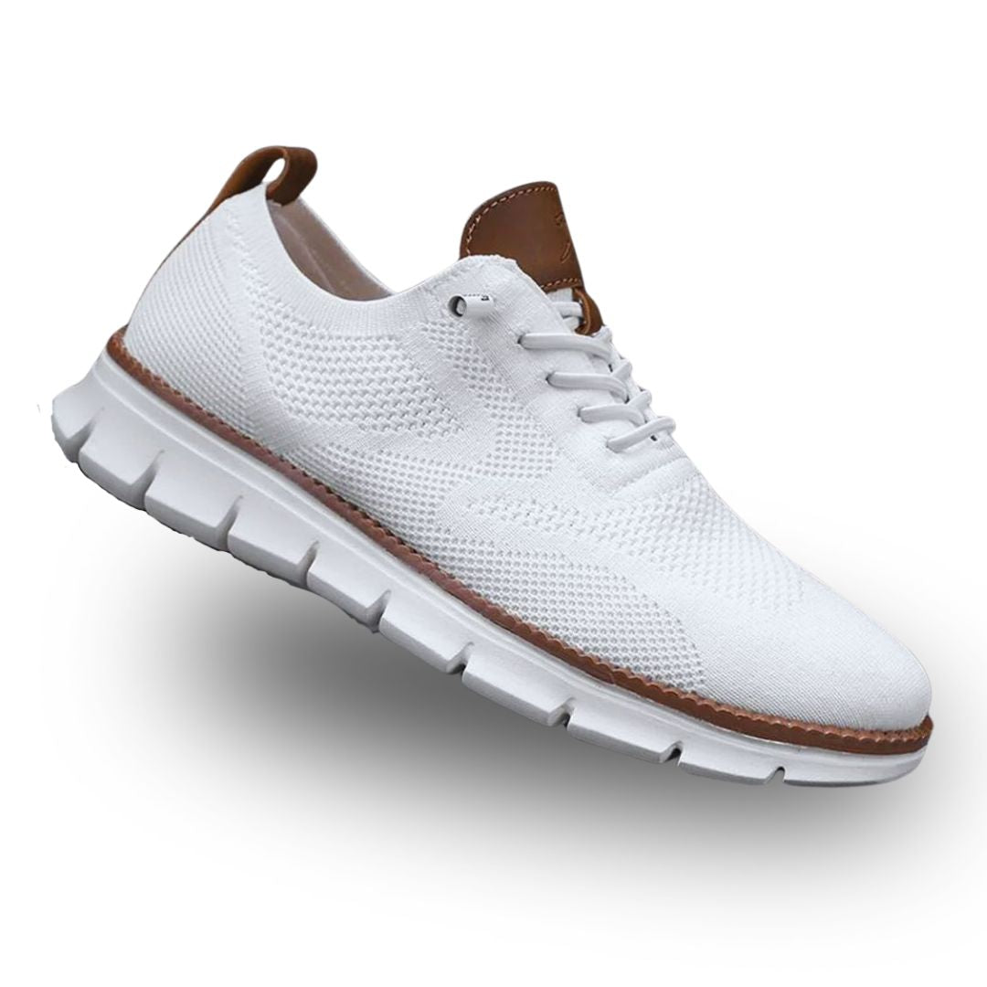 Teksturowane niskie sneakersy z panelami i sznurowaniem